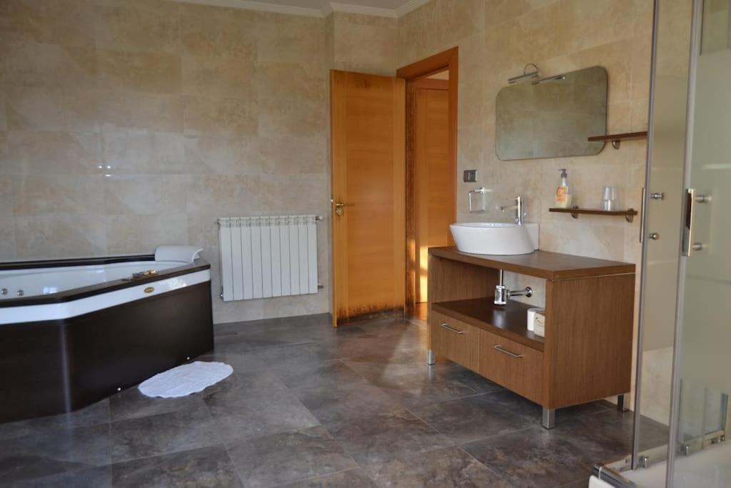 Pendueles Casa Manuela Llanes Asturias.ヴィラ エクステリア 写真